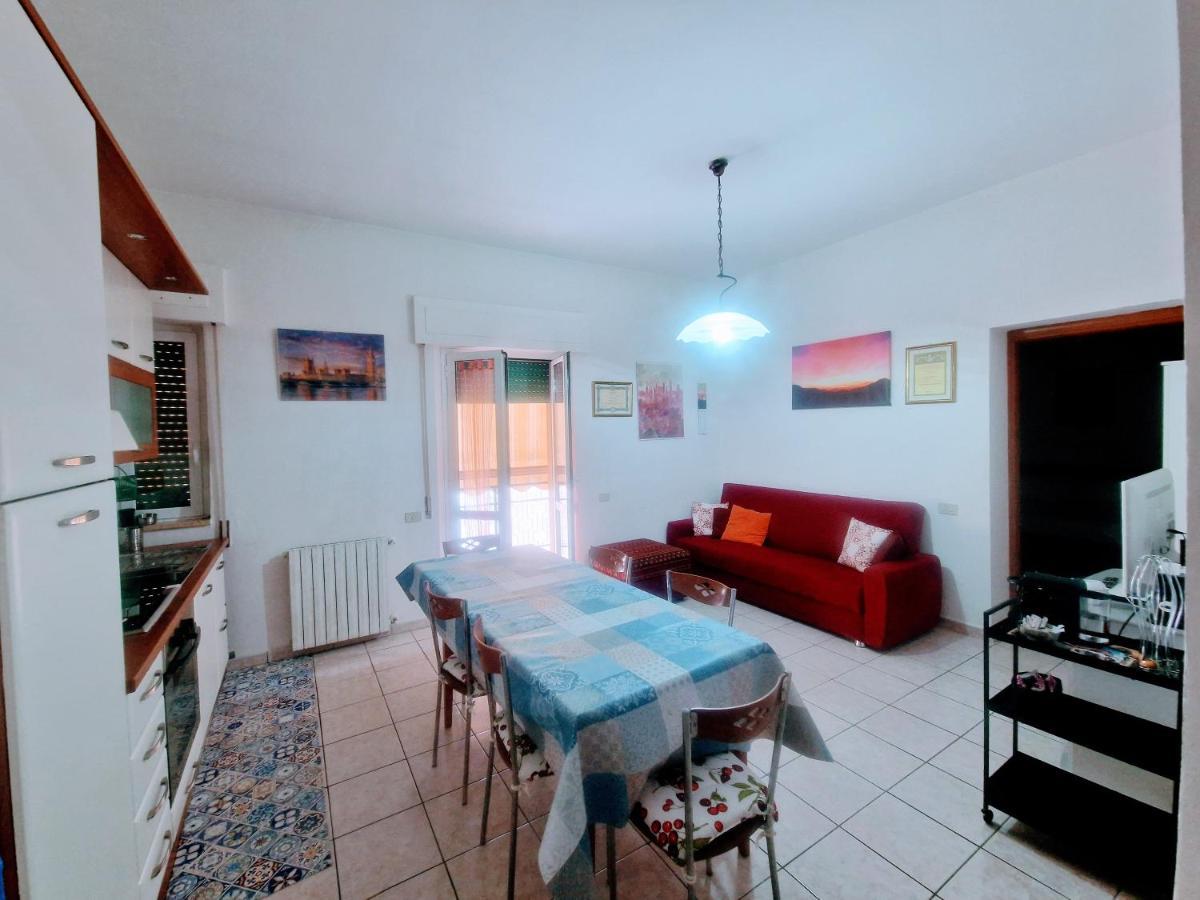 Puzzle Al Mare Apartment Follonica Bagian luar foto
