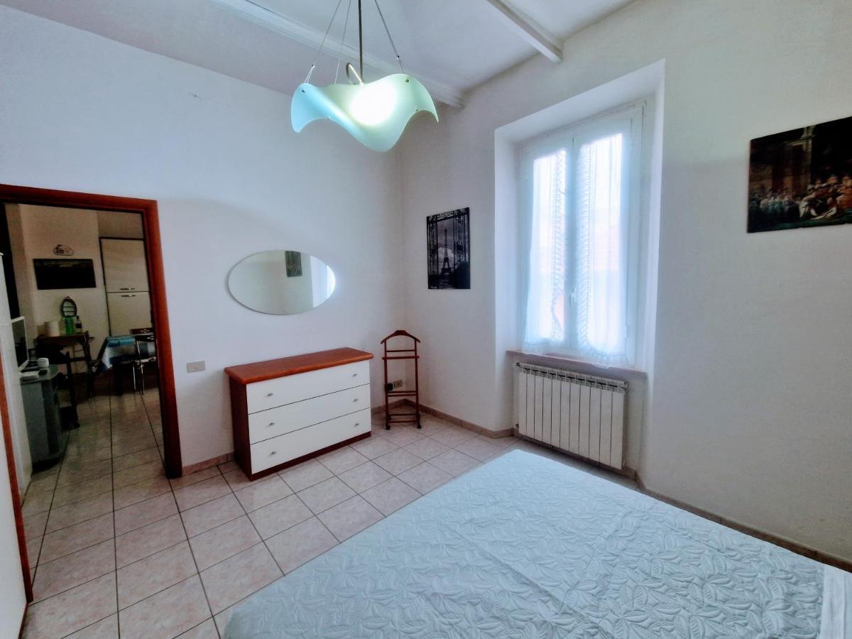 Puzzle Al Mare Apartment Follonica Bagian luar foto
